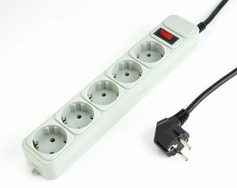 Gembird Surge Protector SPG3-B-10C, 5 Sockets, 3m, up to 250V AC, 16 A, safety class IP20, Grey 2