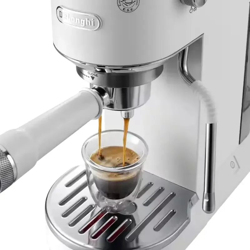 Carob Coffee Maker DeLonghi EC890WI, 1450W, White 4