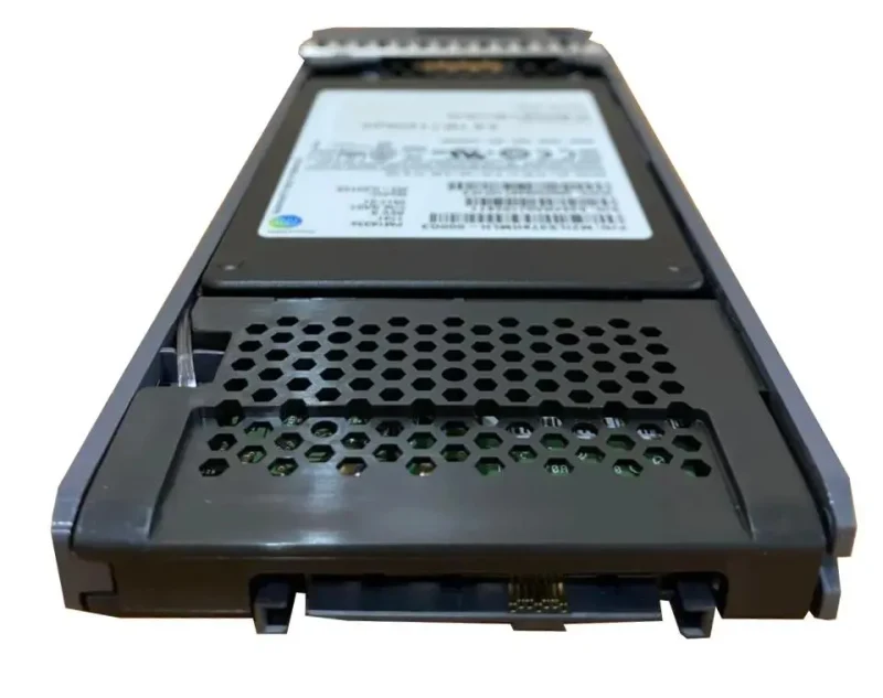 NetApp 3.8TB SAS 12G SFF SSD 3