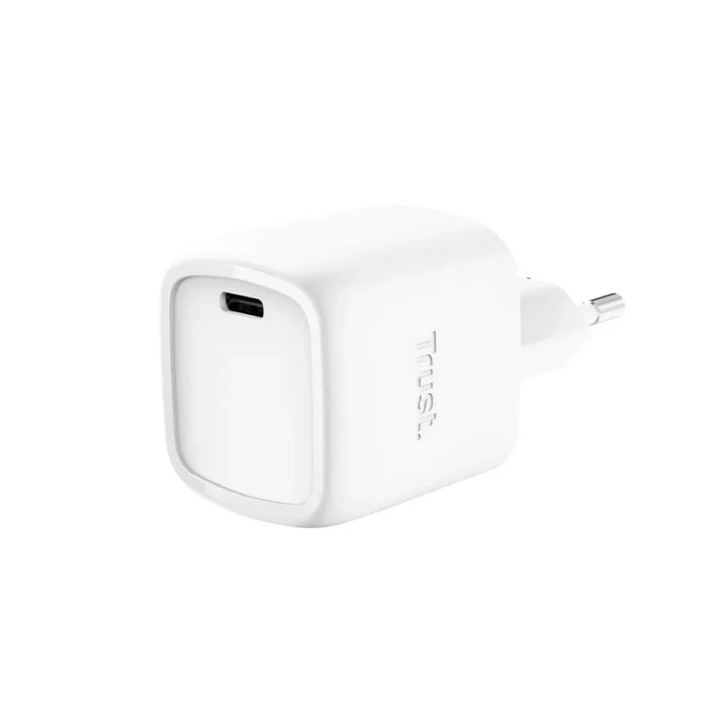 Trust Maxo 30W USB-C GaN Charger,  1 x USB-C port, USB PD 3.0 + PPS, 50% recycled materials,worldwide (90-240V AC 60/50Hz), White 3