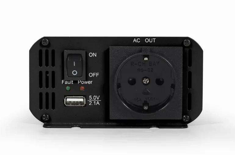 EnerGenie EG-PWC300-01, 12 V Car power inverter, 300 W, with USB port / 5V-2.1A, LED indicator, Input: 10-16 VDC (accumulator directly) - Output: 230 VAC +/- 10% at 50 Hz (+/-3Hz), modified sine wave 2