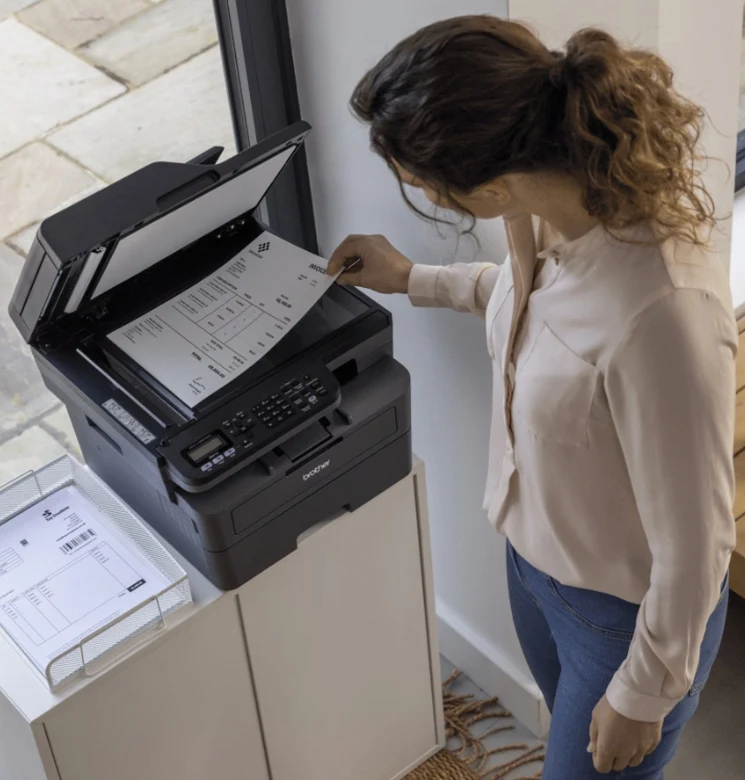 MFP Brother MFC-L2802DN, A4, 32 ppm, Duplex, ADF, Fax, Ethernet 10/100, USB 2.0, Starter toner 700 pag, Cartridge TN-2590 [1.200 pag], TN-2590XL [3.000 pag], Drum DR-2590 [15.000 pag] 5